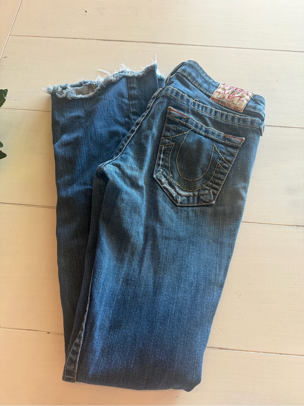 VTG True Religion Womens Bobby Low Rise Flare Distressed Jeans Size 28 Y2K 90s - Picture 2 of 6